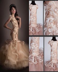 2019 Mermaid Long Little Girl039S Pageant Dresses Short Sleeve Feather Spets Flower Girl Dress for Weddings Jewel Neck Teens Pro3128801