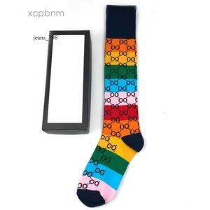 gglies Stocking Designer Herren Damen Socken Wollstrümpfe Hochwertige Senior Streets Bequeme Kniebeinsocke mit Box 248