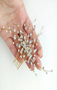 Moda ślubna ślubne Tiary Oszałamiające drobne grzebień biżuterii ślubnej Akcesoria Crystal Pearl Hair Pędzel6100643