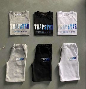 2024 Mens Trapstar T Shirt Set Letter Embroidered Tracksuit Short Sleeve Plush Shorts Motion current 2465ess