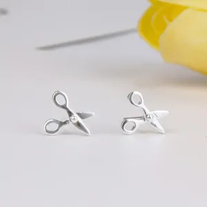 Orecchini a bottone Gioielli femminili in argento sterling 925 di alta qualità Cartone animato carino forbici Forma regalo per ragazze maschili Minimalismo 1 cm