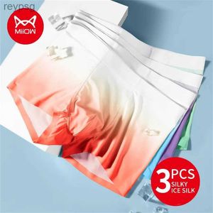 Underpants MiiOW 3pcs Ice Silk Men Underwear Boxers Seamless Sexy Gradient Color Boxershorts 5A Antibacterial Mens Panties YQ240214