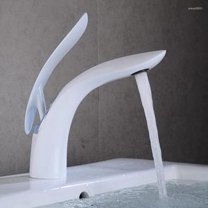 Bathroom Sink Faucets Leaf Shape Basin Faucet Vanity Wash Tap Single Handle Cold And Water Mixer Lavatory Deck Mounted