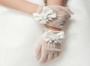 2016 New Fashion Mesh Elasticity Girls Wedding Gloves Young Girls Weddingコスチュームアクセサリー付きブライダルグローブ7190261