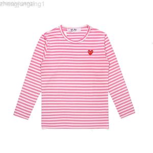 24SS Desginer CDGS T-shirt commes des Garcons heyplay modemärke älskar rosa långärmad randig t-shirt mens och kvinnor bomull runda nacken botten skjorta älskare bär