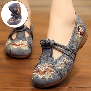 Ethnic Style Embroidered Shoe2023 Spring Summershallow Mouth Soft Sole Women Casual Cloth Shoes Comfortable Dancing 240202