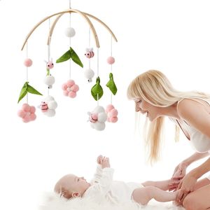 Baby Cribs Rattle Toy 0-12 månader Wood Baby Born Music Box Bell Hanging Toys Holder Bracket Spädbarn Crib Toy Gift 240129