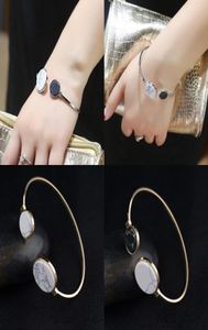 Regalo dei gioielli del polsino del braccialetto del braccialetto di fascino placcato oro di stile di moda di lusso per le donne4036347