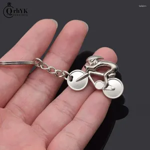 Keychains 1PC Pedal Bicycle Metal Keychain Cycling Lovers Travel Memorial Key Ring Creative Car Chain Bag Pendant Keyring Gift