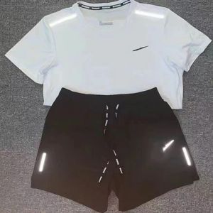 Erkek Trailsits Tech Set Tasarımcı Trailsuit gömlek şortlu iki parçalı fiess takım elbise örgü baskı hızlı kurutma nefes alabilen spor giyim basketbol tshirt jogger