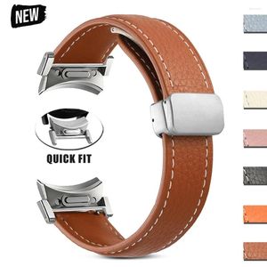 Titta på band Inga luckor läderband för Samsuang Galaxy 4/5/6 40mm 44mm 6 Classic 47mm 43mm Quick Fit Strap White Magnetic D-Buckle