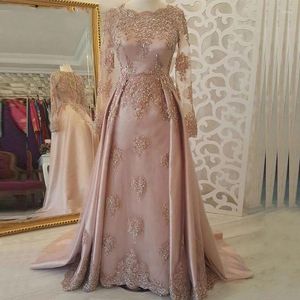 Festklänningar rosa muslimska kvällsapplikationer Scoop A-Line Dubai bröllopsklänning Prom Vestidos de Festa anpassade paljetter