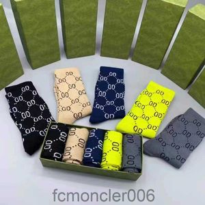 Neue Socken Männer Strümpfe Baumwolle Herbst und Winter Verdickte Ins Flut All-in-one Student Deodorant Ausgezeichnete Heiße Modische 5/box PGHA