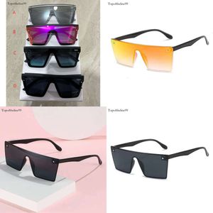 2024 Ny modetrend Square stor ram Kvaj Europeiska och amerikanska mäns solglasögon kvinnors UV -skydd reseglasögon