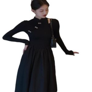 黒い長袖の女性の秋と冬のウエストスリミングドレスs m l xl