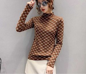 女性用セーター秋/冬の女性長袖編み編みセーターシンプルなスタイルファッションシンタイトニットウェアフリーシップ