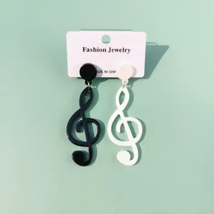 Dangle Küpeler Donarsei Vintage Müzik Notu Kadınlar İçin Estetik Asimetrik Siyah Beyaz Geometrik Müzikal Akrilik Drop Partisi
