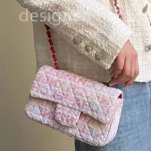 24C NUOVA borsa CC Borsa a catena di moda Specchio di qualità 10A Borsa di lana Borsa a tracolla da donna lavorata a mano a maglia Borsa classica di lusso con patta Borse di design con fibbia in metallo 20CM