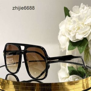 Box Tom-Fords Sunglasses Men Designer Sunglasses Brand for Women FT884オリジナル特大のフレームクラシックレンズFord Luxury Sunglasses 597o PNE7