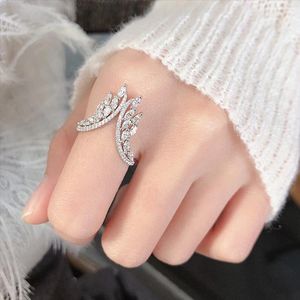 Küme halkaları v şekil bling kristal zirkon elmas taşlar için değerli taşlar kadınlar moda şık tasarım blog ünlü mücevher band