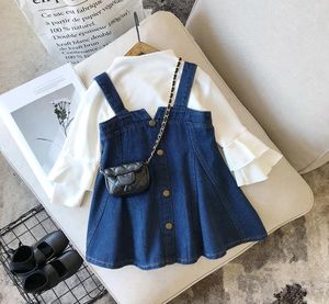 2020 28Y bambino neonata abbigliamento moda 2 pezzi bianco solido svasato camicetta a maniche lunghe denim bavaglino abiti casual autunno set4205062