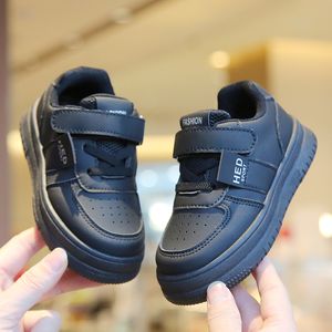 Barnskor 2024 Spring Autumn New Kids Sneakers pojkar casual skor PU Black White Girls Running Shoes Soft Soled Baby Sports Toddler Shoes