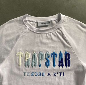 2024 Erkek Tişörtleri Yaz Tshirt Trapstar Kısa Takım 2.0 Şönil Kod Çözülmüş Kaya Şeker Tadı Ladies İşlemeli Alt Trailsuit Tişört 9988ess