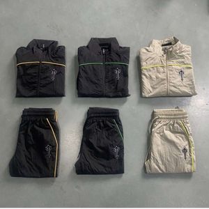 Tuta Set High Street Uomo Moda Qualità Ricamo Felpe Tuta da jogging Giacca Trapstar Cerniera Patchwork ad arco Shell 2024