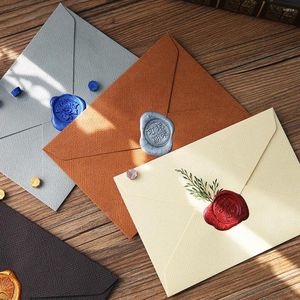 Подарочная упаковка, однотонные высококачественные конверты, винтажные льняные текстурированные свадебные приглашения, упаковочные конверты на день Святого Валентина, канцелярские принадлежности