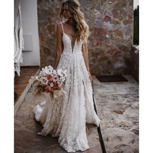 Abiti da sposa vintage a-line bianchi e rossi senza spalline con strascico a cappella Abito da sposa in raso con ricami di perline Abiti da sposa taglie forti 01