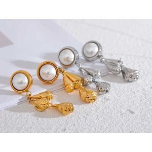 Brincos Vintage Aço Inoxidável Metal Flor Gota Dangle Brincos Moda Imitação Pérola Temperamento Charme Elegante Jóias Douradas 230831