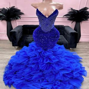 2024 Aso Ebi Royal Blue Русалка Платье для выпускного вечера Кружева с бисером Ярусы Вечерняя официальная вечеринка Второй прием День рождения Обручальные платья Платья Robe De Soiree ZJ24