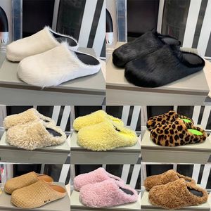 Fussbett Sabot Sandalet Terlik Lüks Tasarımcı Erkek Kadın Kış Slaytları Rafya Plajı Somunlar Uzun Buzağı Saç Deri Shearling Jacquard Mules Bebek Üzerine Kayma