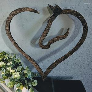 Figurine decorative appese amore cavallo cuore legno parete arte decorazioni per la casa segno scultura per matrimonio