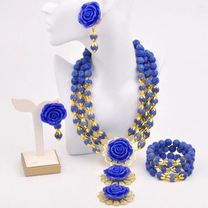 Collana orecchini set blu reale corallo artificiale perline gioielli africani costume fiore