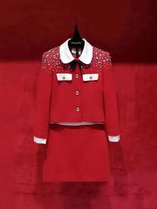 Комплект для рождественской вечеринки для женщин, пиджак с бантом, короткая юбка, костюм из 2 предметов с бриллиантами, красный пиджак на день рождения, свадьбу, 240202