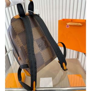 Męski podróż plecak wielonośnik wielonożna torba Nigo Męska kampus Projektant ramię plecak torba na książki studenckie torba luksusowa torebka zewnętrzna bagaż plecak M40380