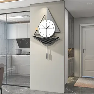 Wall Clocks Modern Clock With Personalized Creative Paintings For Home Decoration