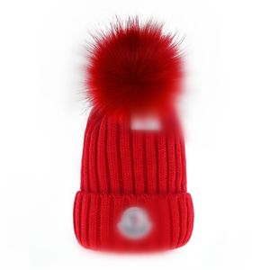 Helt ny designdesigner Brimlös hatt, klassisk bokstavs stickad hatt, varm höst och vinter ull broderad hatt, fashionabla gatahatt för par S9