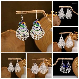 Dangle Küpeler Kadınlar İçin Tavuskuşu Etnik Gümüş Renk Hint Jhumka Pentientes Boho Bell Pubsel Vintage Brincos Takı