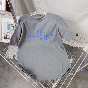 Designer de moda casual Balencigas clássico 2023 primavera / verão nova carta azul impressa manga curta algodão camiseta versão solta é adequada para homens e mulheres