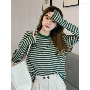 Camisas femininas listradas de manga comprida camiseta 2024 primavera simples em torno do pescoço preto e branco topo versão coreana design de moda sentido
