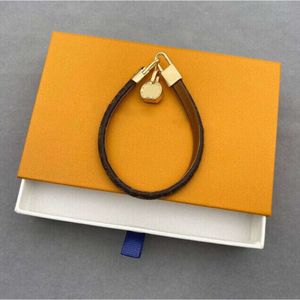 Leather Women Charm Bracelets Designer Wedding Jewellery Bracelet Lady Gold Bangle Fashion Accessories W/box louiselies vittonlies