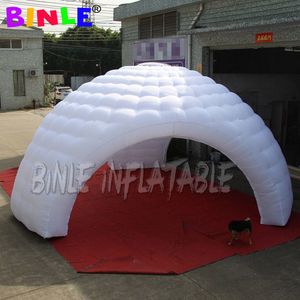 8мД (26 футов) с воздуходувкой оптом Роскошная белая надувная куполообразная палатка-паук с 4 входами для вечеринок на открытом воздухе, спортивных мероприятий