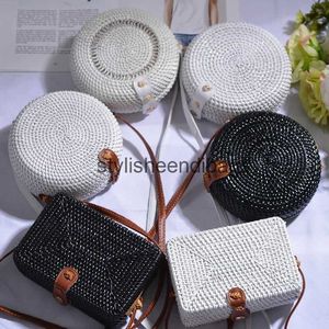 Axelväskor 2024 Black White Round Straw Women Summer Rattan Bag Handmade Woven Beach Cross Body Circle Bohemia Handbag Bali Boxh24217