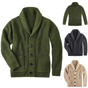 Exército verde cardigan camisola masculina fino ajuste xale colarinho casaco moda masculina malha botão até lã com bolsos 240130