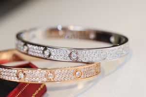 2024 Gold Diamond Bracelet Female Stainless Steel Designer Couple Bracelet Width 7MM Diamond Valentines Day Gift Girlfriend Jewelry Designer BraceletQ6