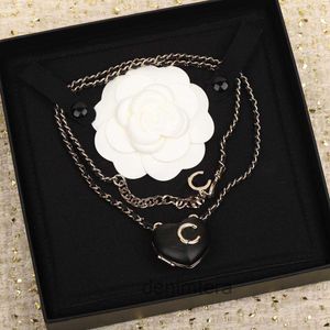 Luxury Quality Charm Sweater Pendant Necklace Heart Shape with Black Geuine Leather Long Chain Have Box Stamp Ps7460a LGFU