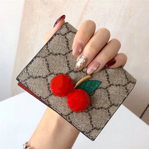 Женские кошельки Cherry Strawberry, держатель для карт, дизайнерский кошелек, мини-короткие кошельки, роскошные держатели для кошельков, карман на молнии, кожаный топ