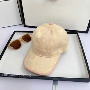Cucci Hat Designer Baseball Caps Caps Hats For Men Woman Dopasowane czapki Vintage Jumbo Snake Tiger Bee Sun Hats Cucci Baseball Cap 723